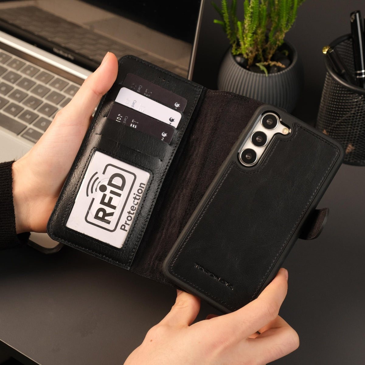 Leather Samsung Galaxy S25 Plus Wallet Case | Buffalo